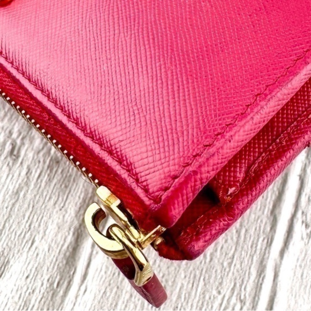 AUTHENTIC Prada Saffiano Metal Leather Continental Wallet. Color: Pink. - Picture 2 of 16
